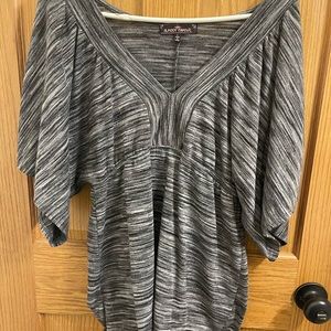 Almost famous 3/4 sleeve shirt